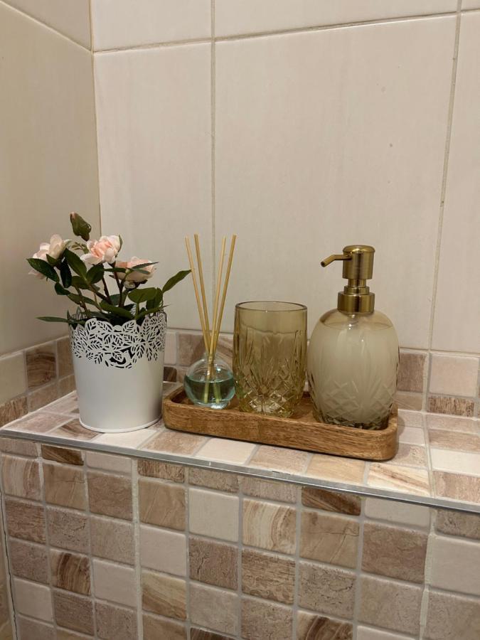 Cozy Homestay At Andel Prague Ngoại thất bức ảnh